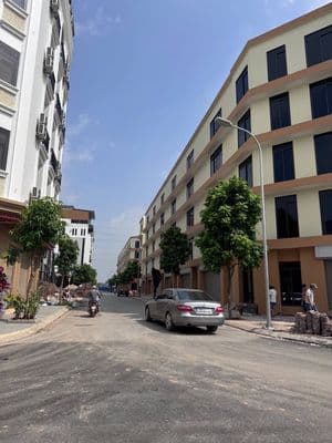 Nhà phố Yên Lộ, 8 tầng, 130tr/tháng dòng tiền