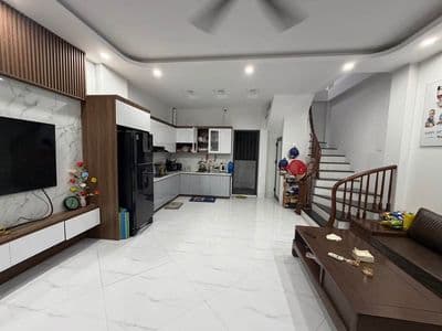 Nhà đẹp MT 6m, 46m2, giá 7+, gần BV Nội tiết TW