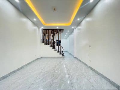 Nhà 4 tầng 4 ngủ ô tô đỗ cửa tại Trung tâm Thanh Trì - 6.2 Tỷ