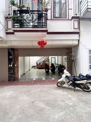 Bán nhà 5 tầng Ngọc Hồi, Thanh Trì, ô tô ngủ trong nhà, 8 tỷ hơn
