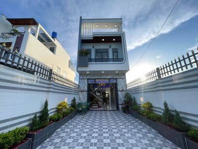 KHÔNG CHỈ LÀ NHÀ, ĐÂY LÀ NƠI KINH DOANH LÝ TƯỞNG – HƠN 140M2 THỔ CƯ
