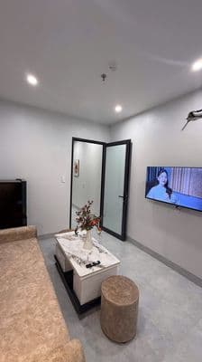 Cho thuê nhà 1N1K Pháo Đài Láng, Đống Đa, giá 6.5tr