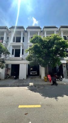 Bán nhà 4PN KDC Hoàng Nam 5, TP.Dĩ An, Sổ hồng hoàn công