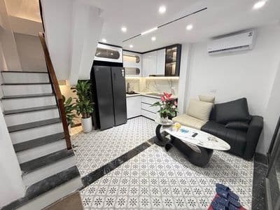 Bán nhà Bạch Mai, 5 tầng, full nội thất, nhỉnh 5 tỷ