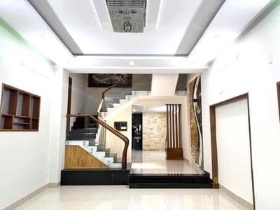 CHO THUÊ NHÀ 4 TẦNG ĐƯỜNG LÝ NHÂN TÔNG- FULL ĐIỀU HOÀ- 6PN- SẴN VÀO Ở