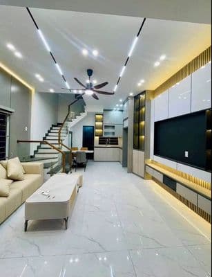 Bán nhà góc 5 tầng gần Bách Kinh Xây, 36m2, hơn 7 tỷ