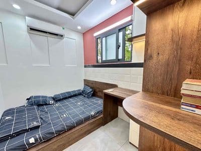 Căn hộ 2PN mới toanh - Cửa sổ , Ban công thoáng mát