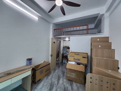 Cho thuê Studio gác xép Cự Lộc, full nội thất, view Royal City