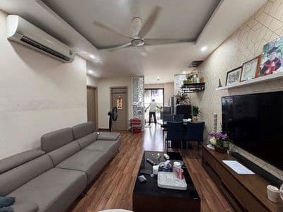 Cho thuê căn hộ 2 ngủ full nội thất 87 Lĩnh Nam, Hoàng Mai