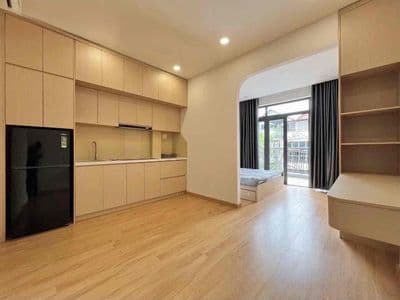 PHÒNG XINH , FULL NỘI THẤT , BAN CÔNG NGAY AEON TÂN PHÚ