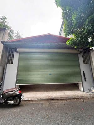 Cho thuê kho xưởng Nguyễn Văn Cừ, DT 140m, Sẵn nhà C4, Sẵn điện 3 pha