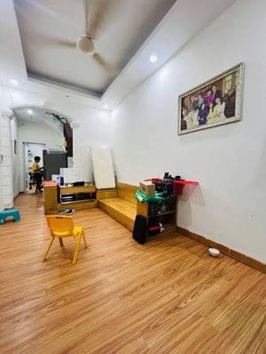 Nhà 48m2 Ba Đình, 3PN, gần Hồ Tây