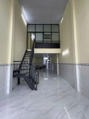 nhà mặt tiền mới xây gần Mã Lò 4x16m 2PN