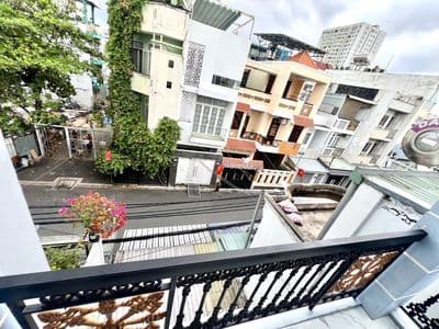 Bán Nhà 3 Tầng Gần Lotte Vừa Ở Vừa Kinh Doanh, 2 Ô tô Tránh, Đường 9M
