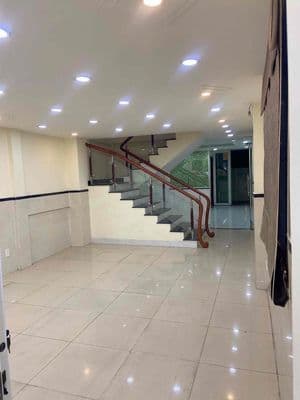 Cần bán nhà Mặt tiền Nguyễn Xí P13 Quận Bình Thạnh + Diện tích ngang 4