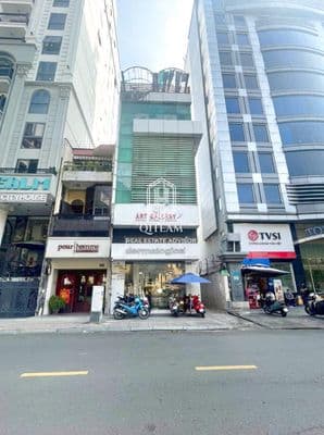 NGAY CHỢ BẾN THÀNH MT 66 Phó Đức Chính, Q1. DT: 5x20m, Kc: tr 3 lầu