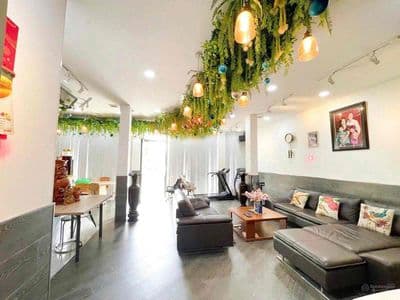Cho thuê nhà 4 tầng mặt tiền đs Tân Quy gần Nguyễn Thị Thập Q7