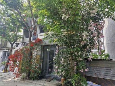 Nhà 3 tầng 4 phòng ngủ full nội thất Lò Lu gần Vin