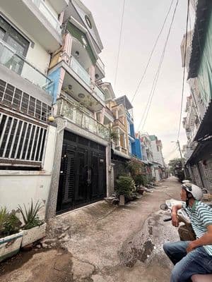 NHÀ HẺM 98 DƯƠNG CÁT LỢI GIÁP Q7