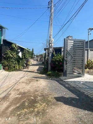 BÁN ĐẤT GẦN BIỂN LÊ MINH CÔNG LÀM NHÀ VƯỜN, HOME STAY KHU DÂN CƯ ĐÔNG