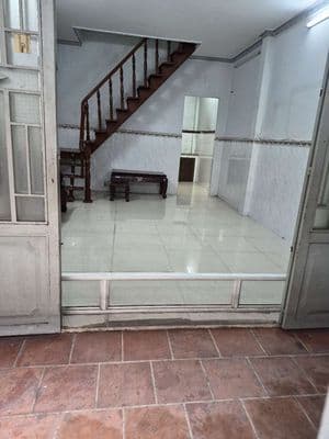 gần chợ bình triệu