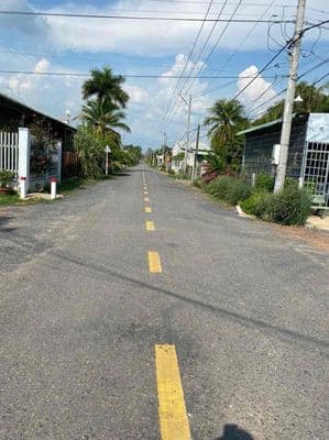 đất trục chính 28 trần Phú vô 2 ngã, chỉ 110 triệu 1 mét