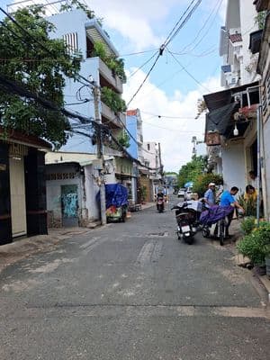 Nhà hẻm 4.5m, ôtô đổ cửa, phạm văn bạch, 4.2x16m, 3 tầng 4pn, 7.5 tỷ