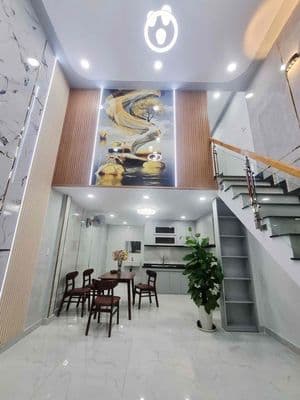 GIẢM CÒN CHỈ 2,999 TỶ Nhà mới đẹp, dọn vào ở ngay – hẻm xe hơi
