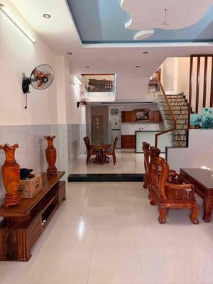 cho thuê nhà sát Nguyễn Phước Lan - giá tôt