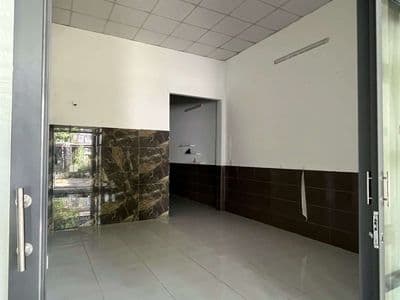 cho thuê nhà ngay đường 5 cũ sân xe hơi 5triệu