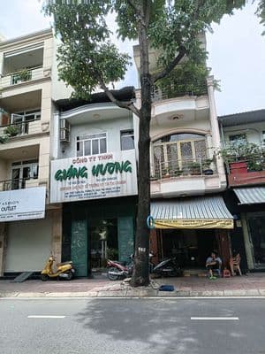 bán nhà mặt tiền Trường Sa Phú Nhuận giáp ranh Quận 3 Tân Bình