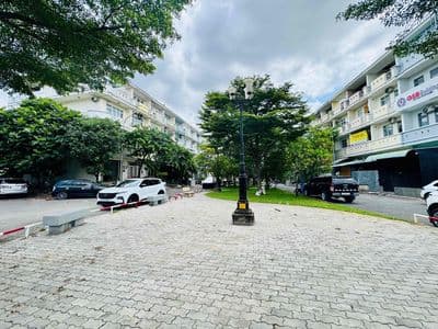 Ngộp! Ngang 5m. KDC gần sát phạm văn đồng giá bán còn giảm!