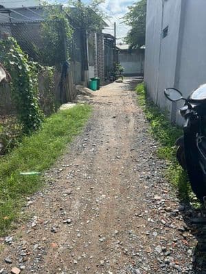 Bán đất hẻm xe hơi, gần ngã 4 quán chuối.5x25 có 108m thổ cư.