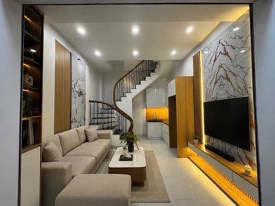 BÁN NHÀ CHỈ HƠN 5 TỶ PHÂN LÔ ĐỐNG ĐA, NGÕ RỘNG, HÀNG XÓM THÂN THIỆN