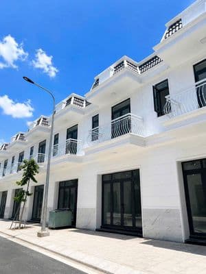 Bán nhà phố thương mại Gia Khải Luxury, 2,6 tỷ, 120m2, mặt tiền 4.5m