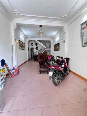 Cho thuê nhà 95m x 4 tầng 6pn MT đường Lê Đình Lý PH làm TT Anh Ngữ