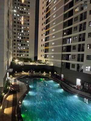 1 căn *** Studio Tầng thấp view hồ bơi 1ty050 bao hết
