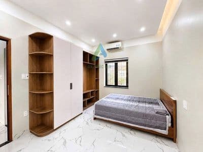 VILLA 2 TẦNG CÓ HỒ BƠI - NGUYỄN ĐÌNH HOÀN 3PN FULL NỘI THẤT