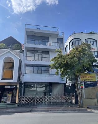 CHO THUÊ NHÀ ĐƯỜNG HOA LAN 8M X 20M HẦM TRỆT 3 LẦU