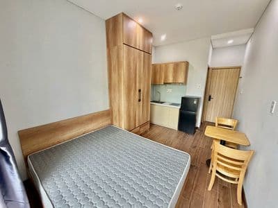 Căn hộ studio ban công gần Đại Học FPT