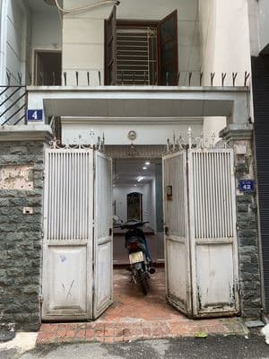 Cho thuê nhà nguyên căn phố Trung Kính - ngõ oto
