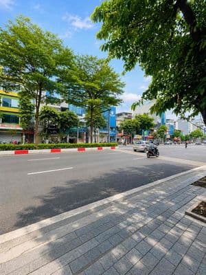 GIẢM CHÀO 2 tỷ - CẦN BÁN GẤP NHÀ KIM MÃ – KHÁCH SẴN TIỀN CÓ LỢI THƯƠNG