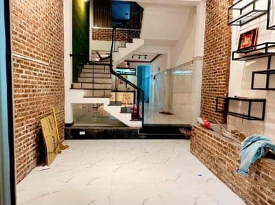 Cho thuê nhà 3 tầng mặt tiền Trần Nhân Tông quận Sơn Trà 13triệu