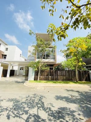 ĐƠN LẬP RIVIERA COVE - 3 TẦNG - LIÊN PHƯỜNG Q9 - 5PN 5WC -AN NINH 24/7