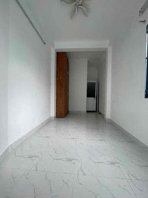 Nhà nguyên căn. 2PN chính + 1PN phụ = 3PN.3WC. có Video
