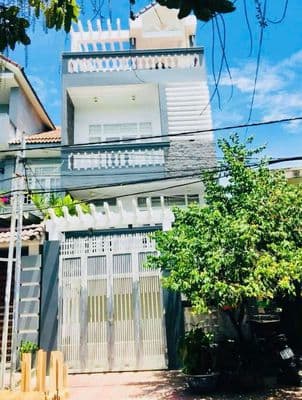 CHO THUÊ NHÀ 3 TẦNG: NGÔ ĐỨC KẾ - 3 PHÒNG - 3WC - GARA - ĐỦ NỘI THẤT
