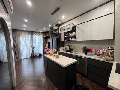 Bán gấp căn 2n+ 64m giá 4.4 tỷ tại Vinhomes Smartcity