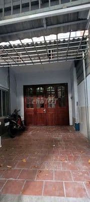 cho thuê nhà rộng rãi xe tải thông