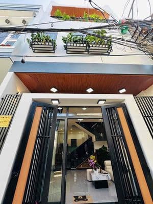 Nhà 3 tầng mới kiệt trưng nữ vương full nội thất
