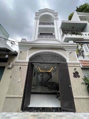 MT Khu Bàu Cát, P Bảy Hiền, 5x20m, 5 tầng, 5pn 5wc có thang